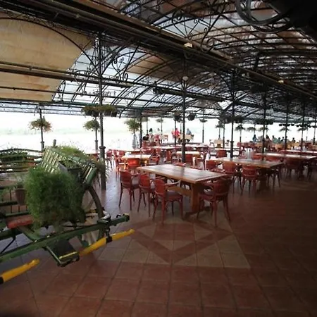 Dunav 2* Sremski Karlovci